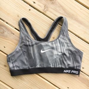 Nike Pro Dri-Fit Sports Bra